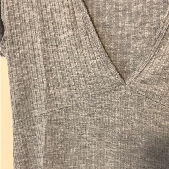 NEVER WORN form fitting v-neck - Picture 2 of 2